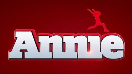 movie, trailer, QuvenzhanÃ© Wallis, Jamie Fox, remack, adoption, orphan, Broadway, musical, white girls, black girls, Hollywood, actress, Annie,