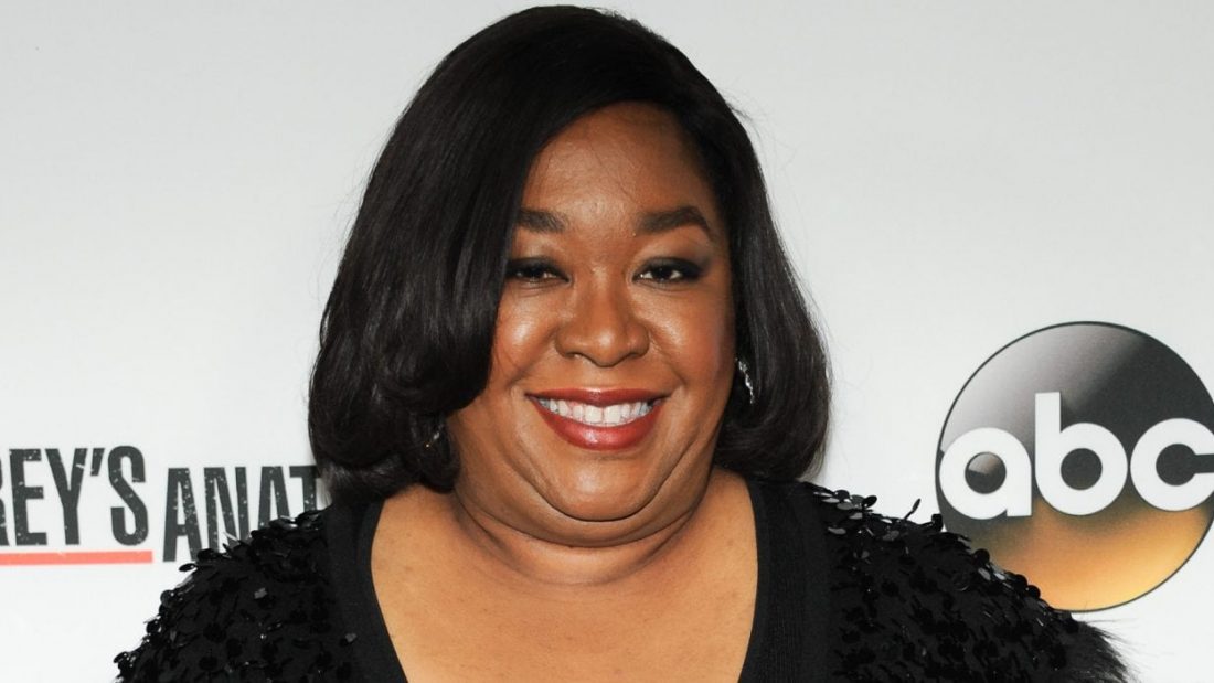 magazines, news, discrimination, racial bias, Shonda Rhimes, shonda rhimes and greys anatomy, Scandal, Viola Davis, black actresses, social media, corporate bias, discrimnation, Essence, Black women, women of color, Twitter, live Tweeting, producer, CBS, network, prime time,