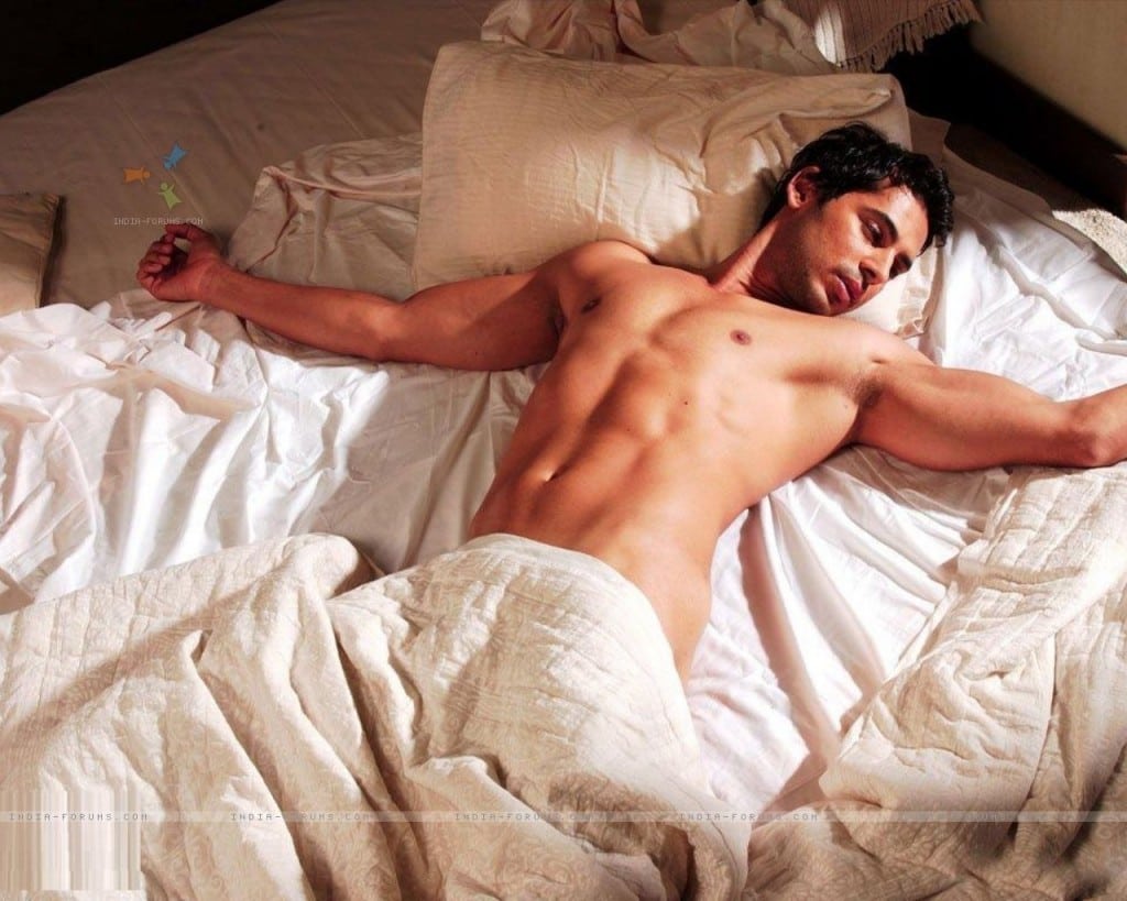 26586-dino-morea.jpg