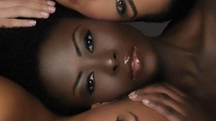 Face Highlighters for Dark-skinned Women